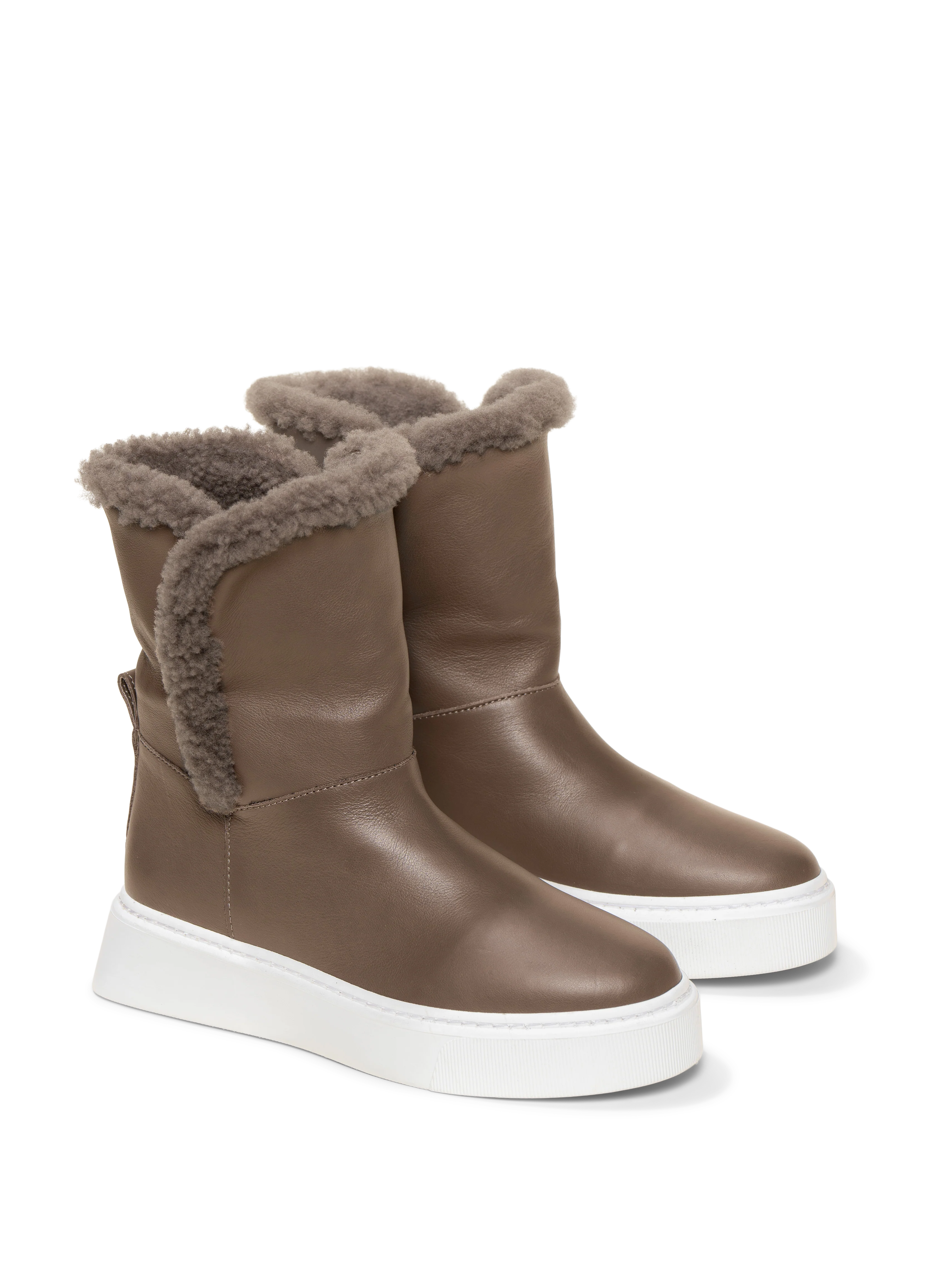 The Fredda Shearling - Image 10