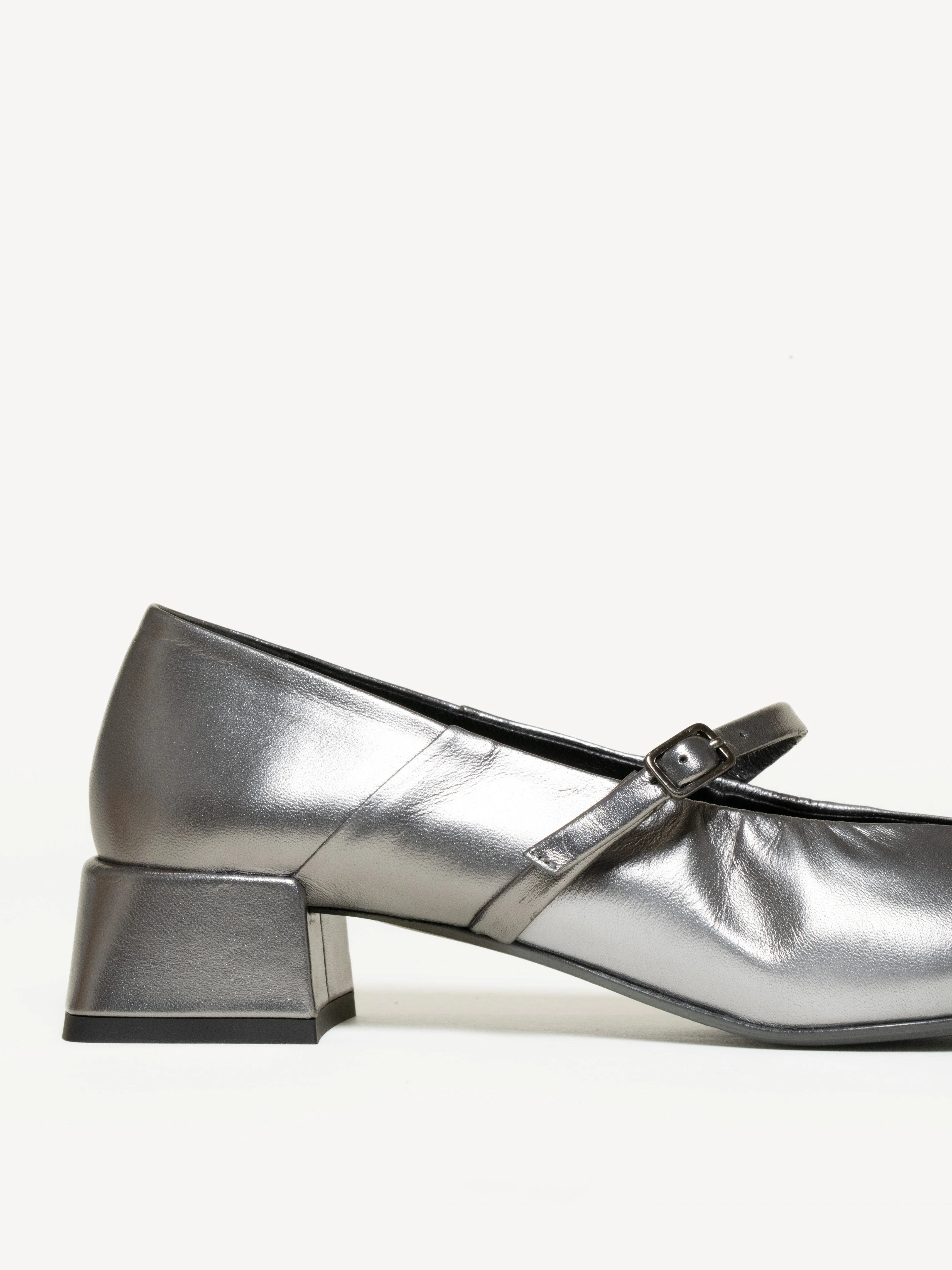 The Loriana 35MM (Sample Sale) - Image 4